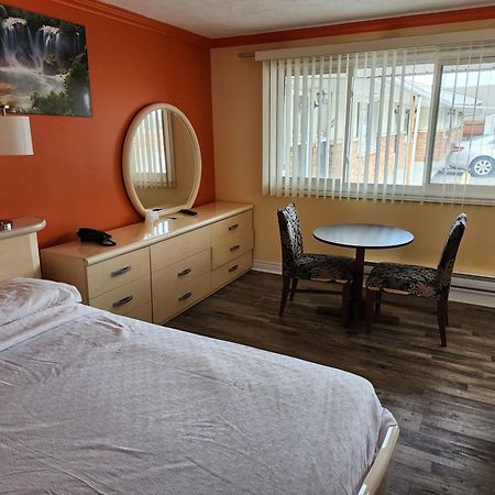 Sunparlor Motel Лімінґтон Екстер'єр фото