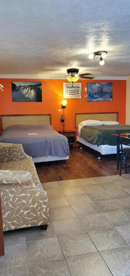 Sunparlor Motel Лімінґтон Екстер'єр фото