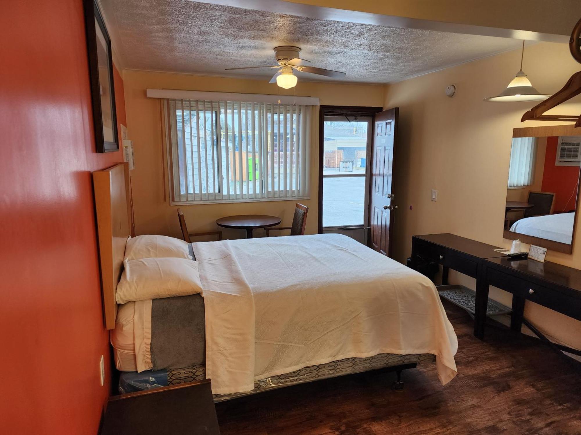 Sunparlor Motel Лімінґтон Екстер'єр фото
